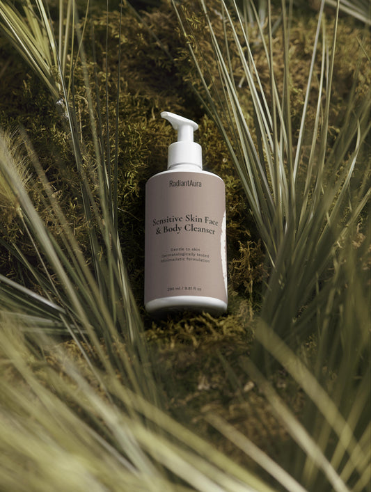 Sensitive Skin Face & Body Cleanser 290 ml / 9.81 fl oz